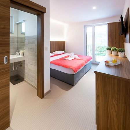 Gostilna Pugelj Hotell Novo Mesto Exteriör bild