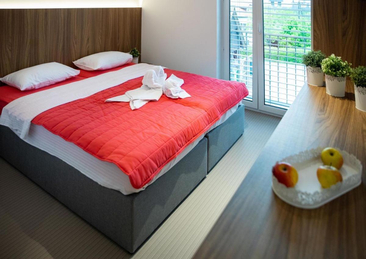 Gostilna Pugelj Hotell Novo Mesto Exteriör bild