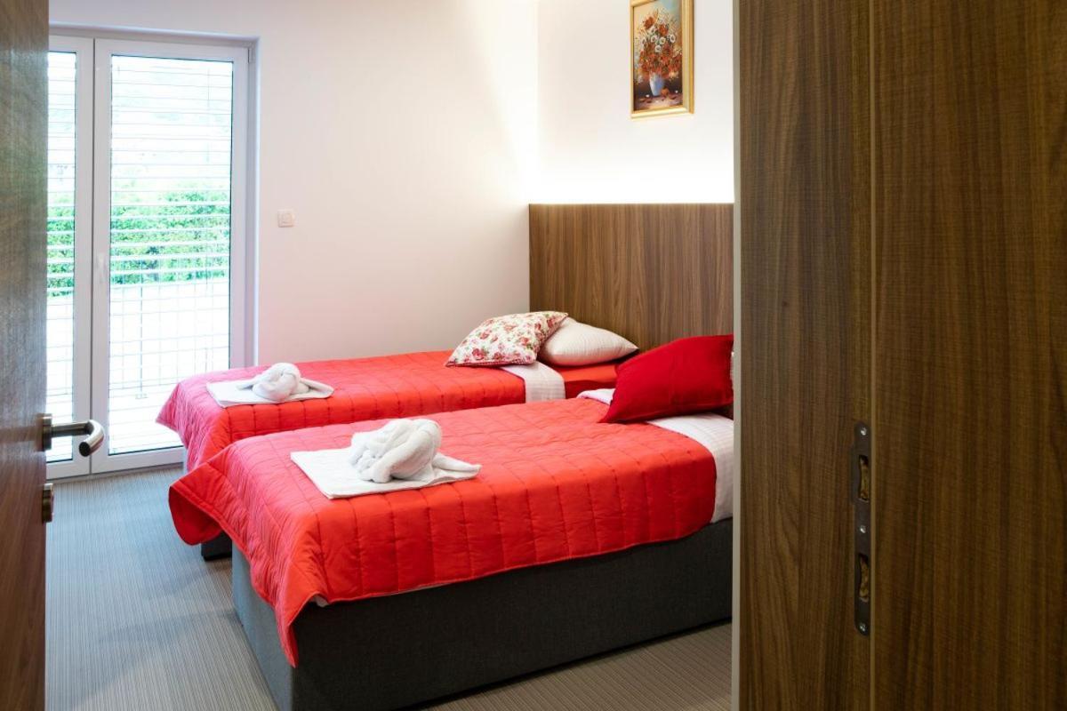 Gostilna Pugelj Hotell Novo Mesto Exteriör bild