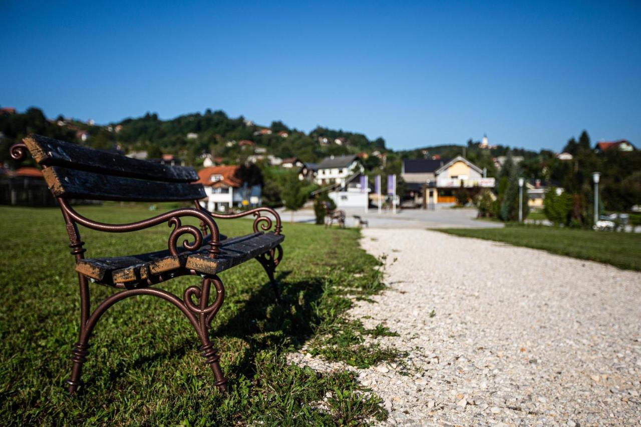 Gostilna Pugelj Hotell Novo Mesto Exteriör bild